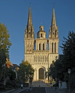 cathedrale-saint-maurice